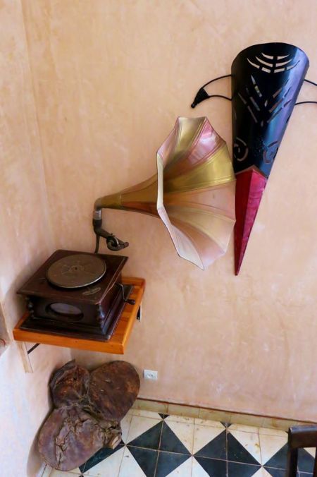 10620188_317793358405576_2222641502660153934_o